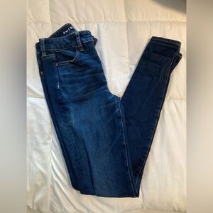 American Eagle Hi Rise “Dream Jean” Size 4L
